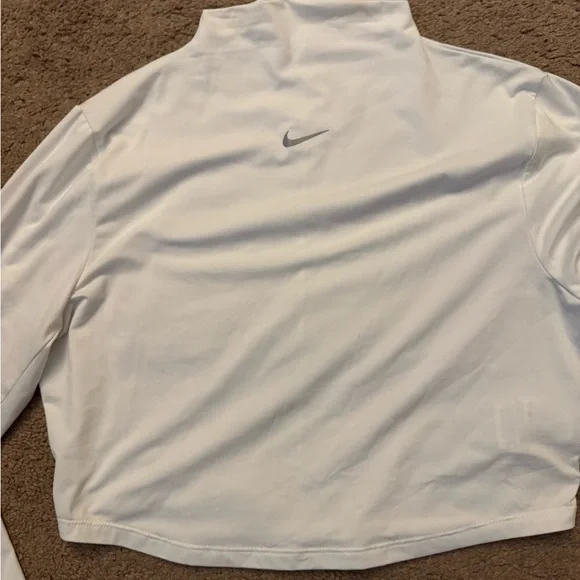 Nike Women's White Long Sleeve Crop Top dri-fit large - Picture 3 of 6